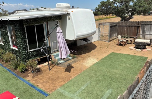 Hemet House | Daisy Dukes Unique & Fun Private Custom Home on Horse Ranch!