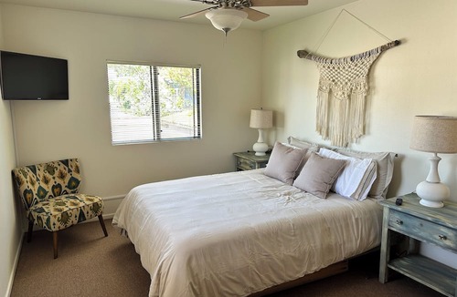 Lower State Condo | Stylish condo 5 minute walk to Funk Zone, Beach and Down Town Santa Barbara!