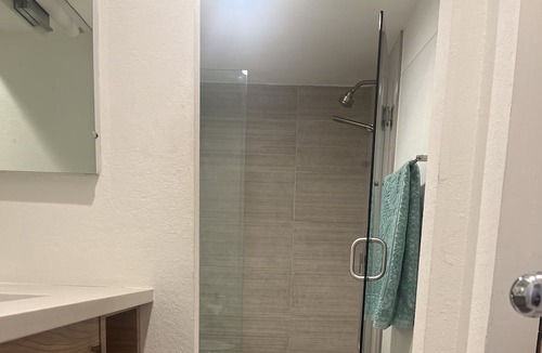 Deepwell Estates Condo | SmokeTree racket club condo in the heart of Palm Springs