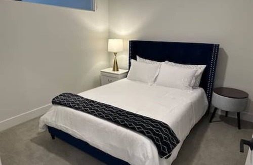 Waterfront Apartment | LUX walk Conv Ctr Free Park Wi-Fi EV Gym Pool D