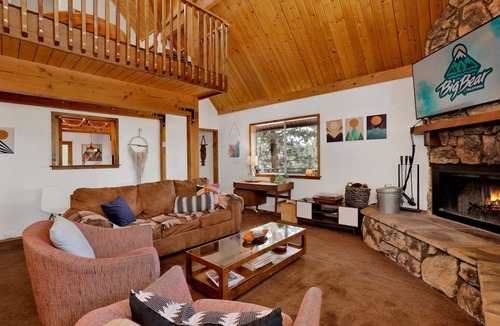 Upper Moonridge House | Resting Falcon#2661
