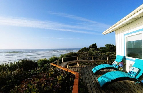 Seal Rock House | Oceanfront Cottage with Deck and Ocean Views, Dogs Ok, Perfect Couples Retreat