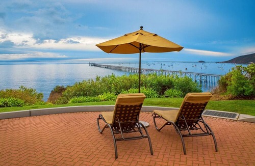 Avila Beach Hotel | Relaxing Beach Getaway! Outdoor Pool, Free Parking, Steps to Avila Beach Pier!