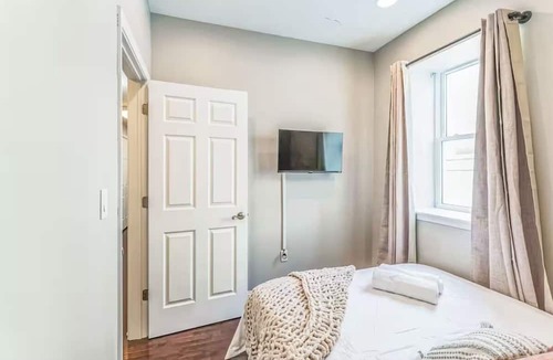 Market East Condo | Charming 2-bedroom condo in Center City Philadelphia - Walk Everywhere