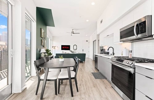 Downtown Los Angeles Apartment | SkyLoft Oasis Stunning DTLA Views & Modern Comfort