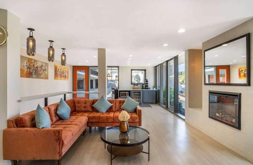 Cow Hollow Hotel | Close to Golden Gate Bridge + Free Wi-Fi