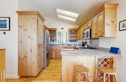 Arrowhead Villas House | Pinetree Palace | Mountain Retreat | Games | Treetop Views | Sleeps 6