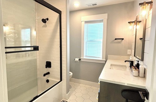 Dallas House | Charming house with Beautiful Sunset View