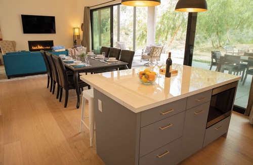 Agoura Hills House | Malibu Mountain Guest House - Very private but close to city amenities