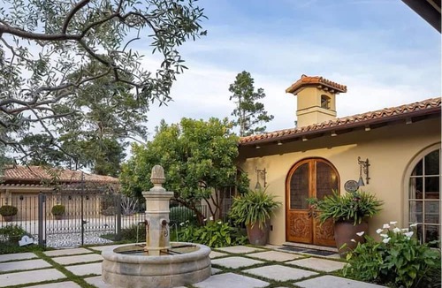 Carmel House | Charming 6-bedroom house in Carmel-by-the-Sea