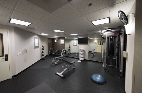 Anaheim Resort Hotel | 2 Units - Resort-Style Stay Near Disneyland, OC Beaches & Anaheim Convention