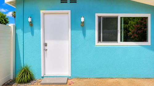 Palm Desert House | El Paseo Honeymoon Hideway