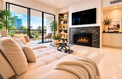 Norma Triangle Apartment | Beverly Hills & WeHo Luxury Great Views 2 Bedrooms 2 Bathrooms