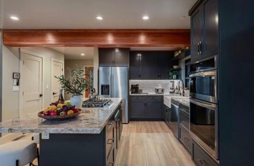 Upper Moonridge House | Pine and Paw