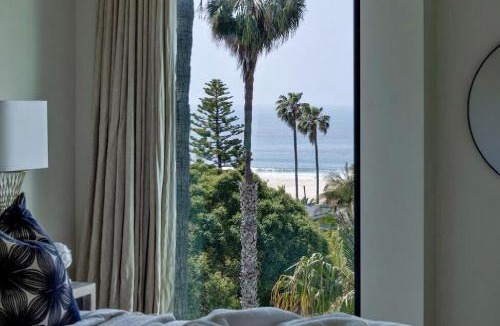 Downtown Apartment | Two Bedroom Oceanfront Retreat with Panoramic View