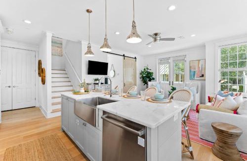 Rosemary Beach House | Sands Cottage Carriage by 30A Escapes