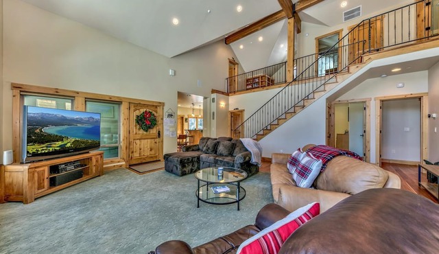 Snow Mtn Lodge 4BR/2.5BA Luxury Home