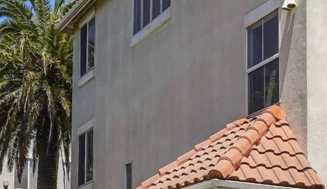 Beautiful 2BR in Silver Terrace