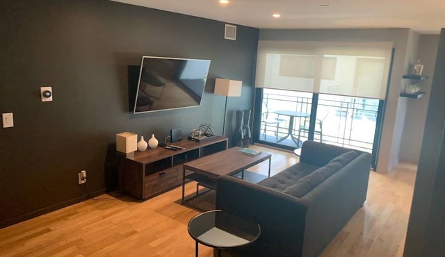Westwood Living - Gorgeous Modern One Bedroom Available For Rent, Close to UCLA