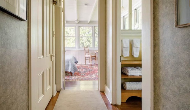 Elegant Victorian Walking Distance to Downtown Grass Valley
