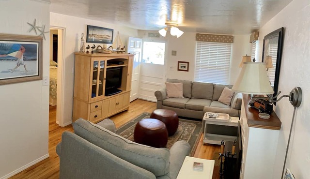 4th house from Twin Lakes Beach and a 2 minute walk to the Crow’ Nest and Harbor