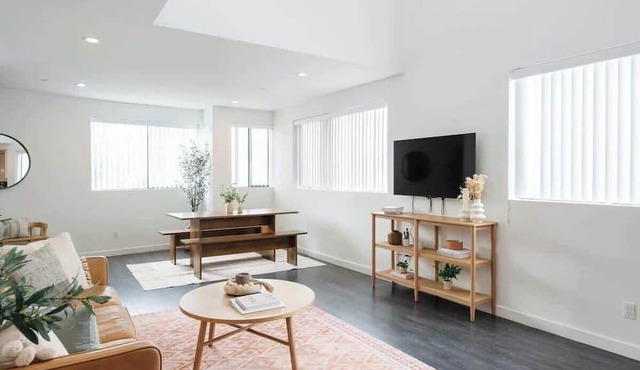 Luxe Little Italy 2BR Penthouse w/Rooftop Balcony
