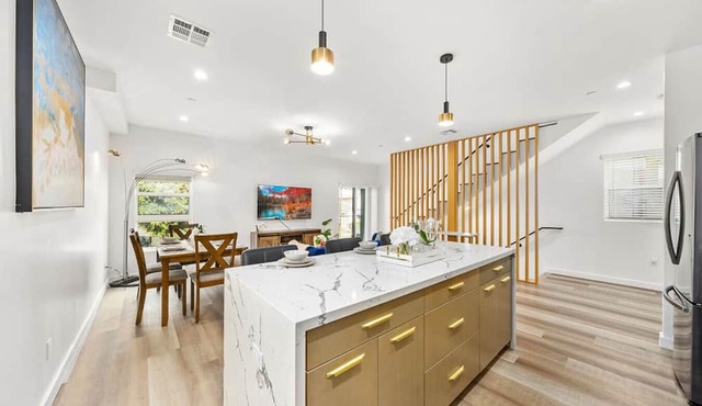 Spacious 5 Bedrooms house in Los Angeles
