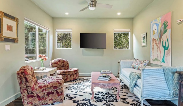 Silver Lake Cottage in the Garden Hideaway
