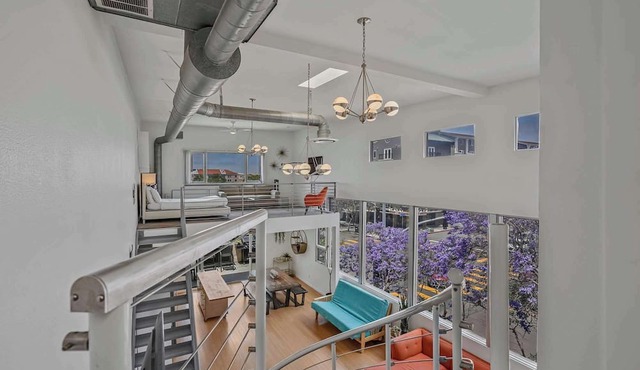 Vibrant Urban Loft in the Core of Little Italy