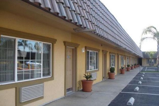 Rodeo Lodge