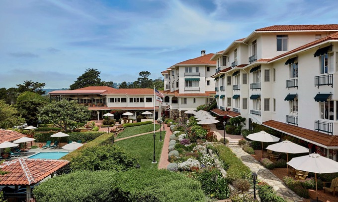 Golden Rectangle Hotel | La Playa Carmel