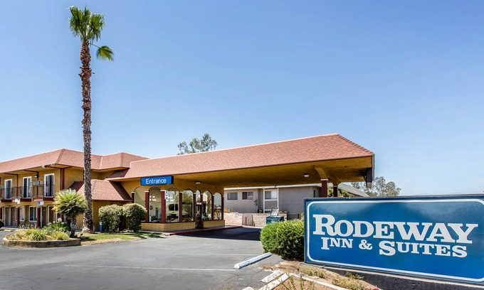 Canyon Lake Hotel | Rodeway Inn & Suites Canyon Lake I-15