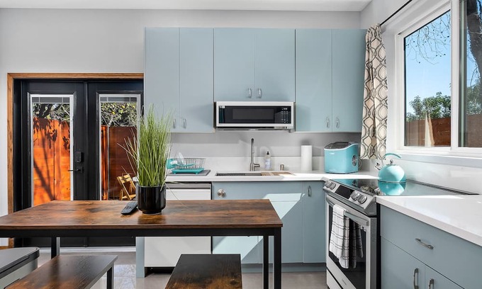 Mount Helix Apartment | Fully furnished studio within walking distance from downtown La Mesa